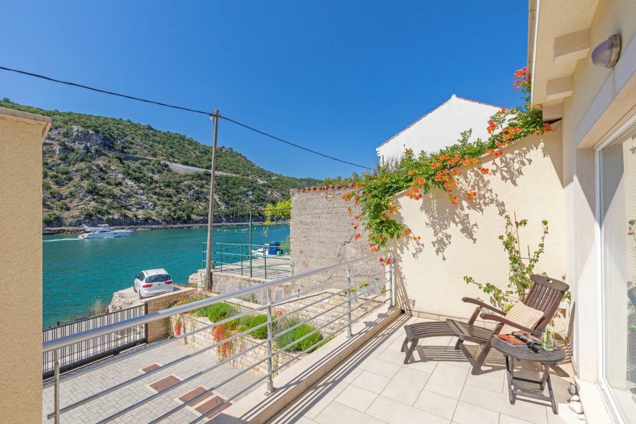 Villa Casia Мокошица Экстерьер фото